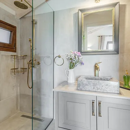 The Heritage In 别墅 Doukádes