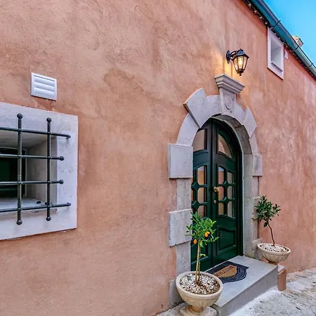 The Heritage In Doukádes