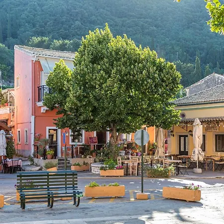 The Heritage In فيلة Doukádes